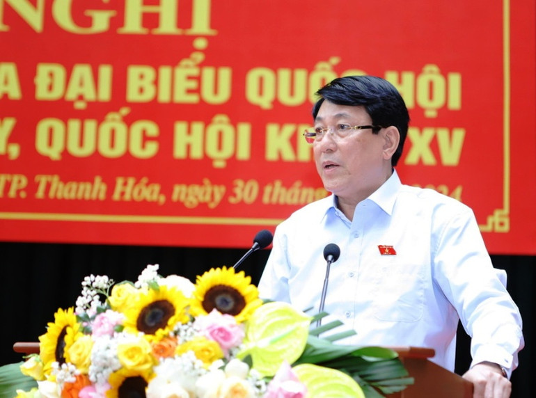 Đồng chí Lương Cường phát biểu tại buổi tiếp xúc cử tri thành phố Thanh Hóa.