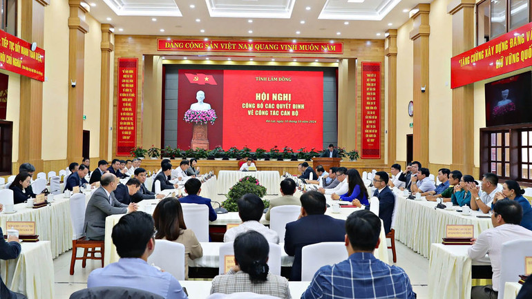 Quang cảnh hội nghị.