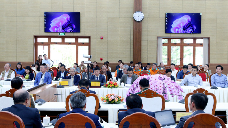 Diễn đàn thu hút hơn 250 đại biểu là đại diện bộ, ngành Trung ương, các chuyên gia, nhà khoa học, nhà đầu tư, doanh nghiệp trong và ngoài nước tham dự.