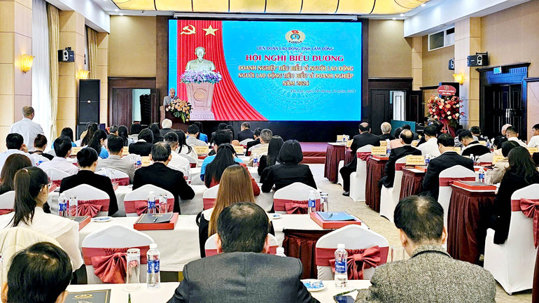 Quang cảnh hội nghị.