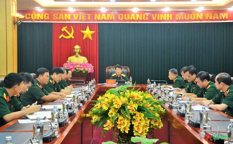 Đại tướng Lương Cường chủ trì họp Ban Chủ nhiệm Tổng cục Chính trị.