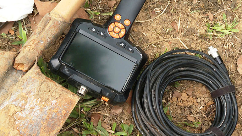 Thiết bị chuyên dụng đối tượng mang theo phục vụ tìm cổ vật.