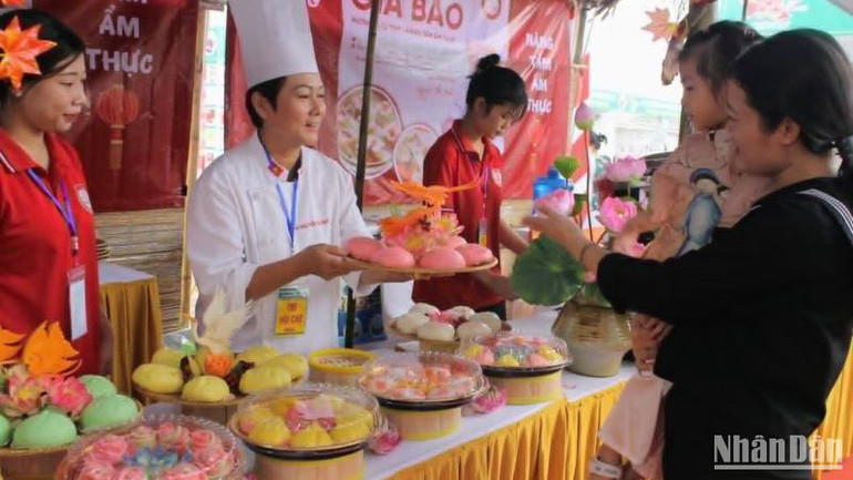 Lễ hội bánh, ẩm thực các vùng miền cũng được diễn ra cùng thời điểm khai mạc Hội chợ OCOP.
