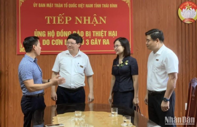 Các tổ chức, cá nhân đến ủng hộ kinh phí đánh giá cao công tác tiếp nhận và phân bổ bài bản, theo đúng quy định của Mặt trận Tổ quốc tỉnh Thái Bình.