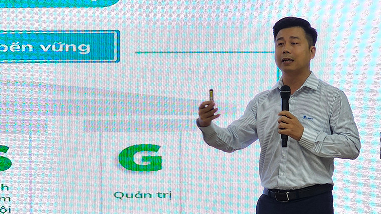 Diễn giả chia sẻ chuyển đổi số trong nông nghiệp ở Thanh Hóa.