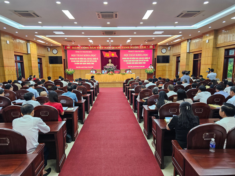 Quang cảnh hội thảo.