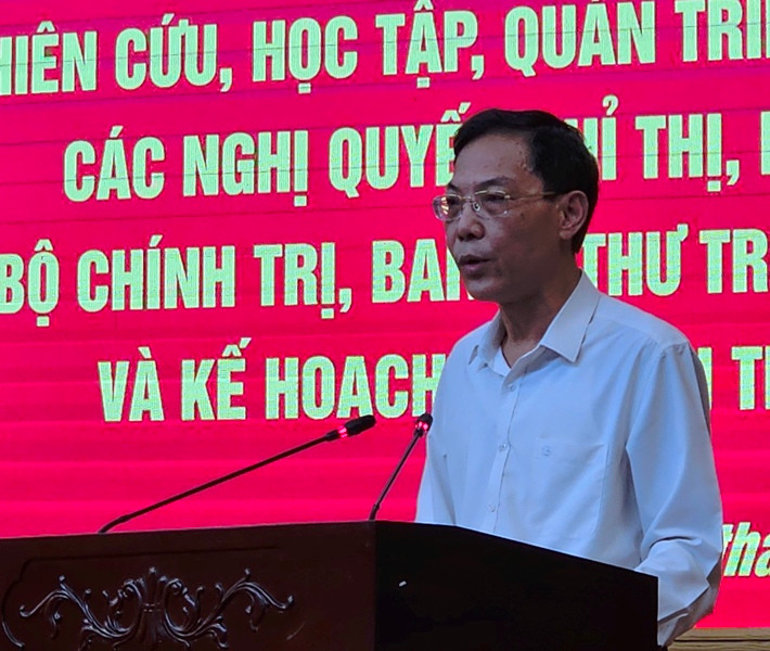 Phó Chủ tịch Ủy ban nhân dân tỉnh Thanh Hóa quán triệt Kết luận số 48 của Bộ Chính trị đến các cán bộ, đảng viên.