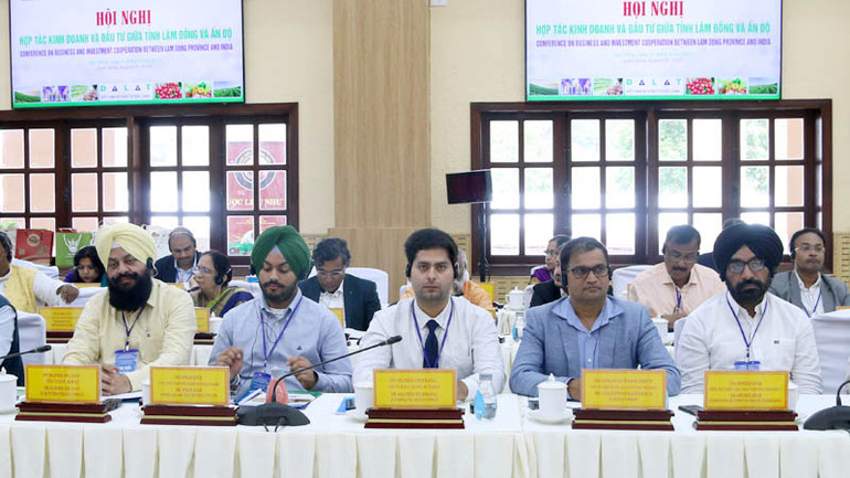 Doanh nghiệp Ấn Độ tại Hội nghị hợp tác kinh doanh và đầu tư giữa tỉnh Lâm Đồng và Ấn Độ.