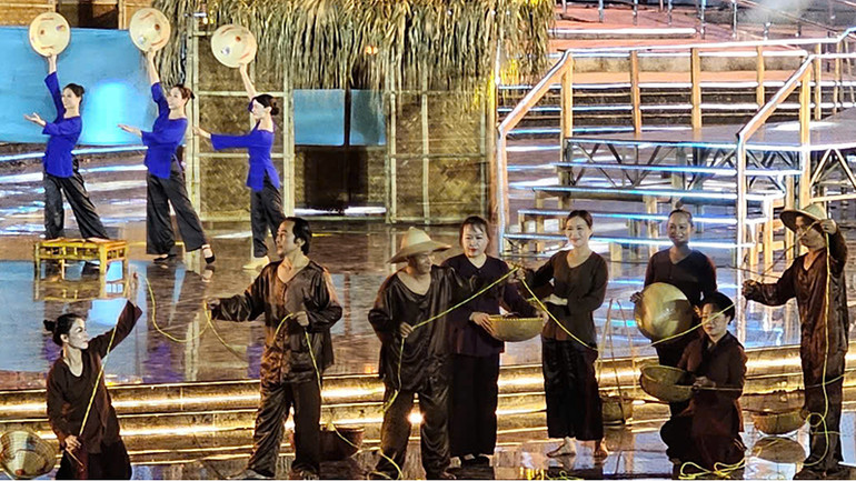 Một cảnh tại điểm cầu truyền hình Thanh Hóa.