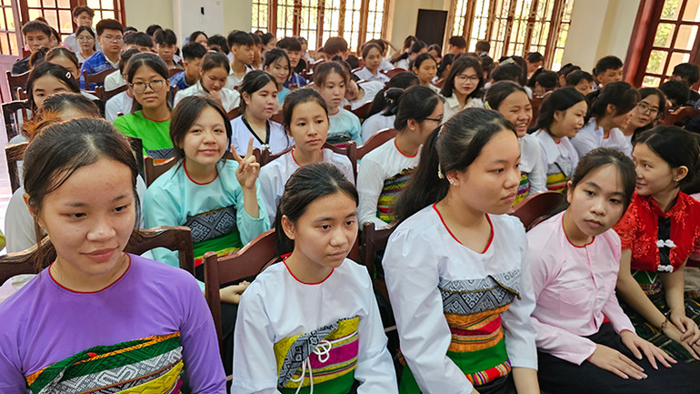Học sinh các dân tộc thiểu số tỉnh Thanh Hóa.
