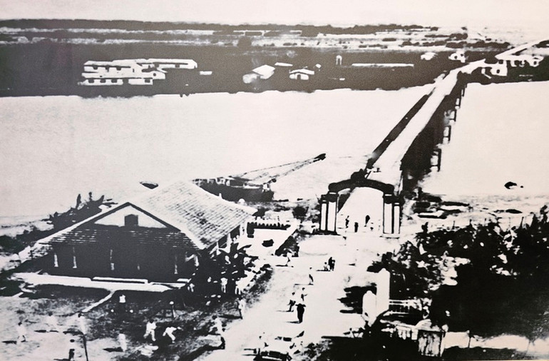 Cây cầu lịch sử Hiền Lương tại vĩ tuyến 17.