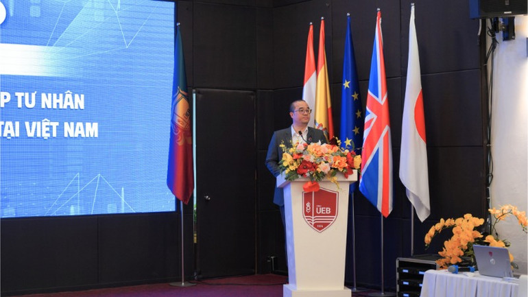 PGS, TS Nguyễn Trúc Lê, Chủ tịch Hội đồng Trường đại học Kinh tế, Đại học Quốc gia Hà Nội phát biểu.