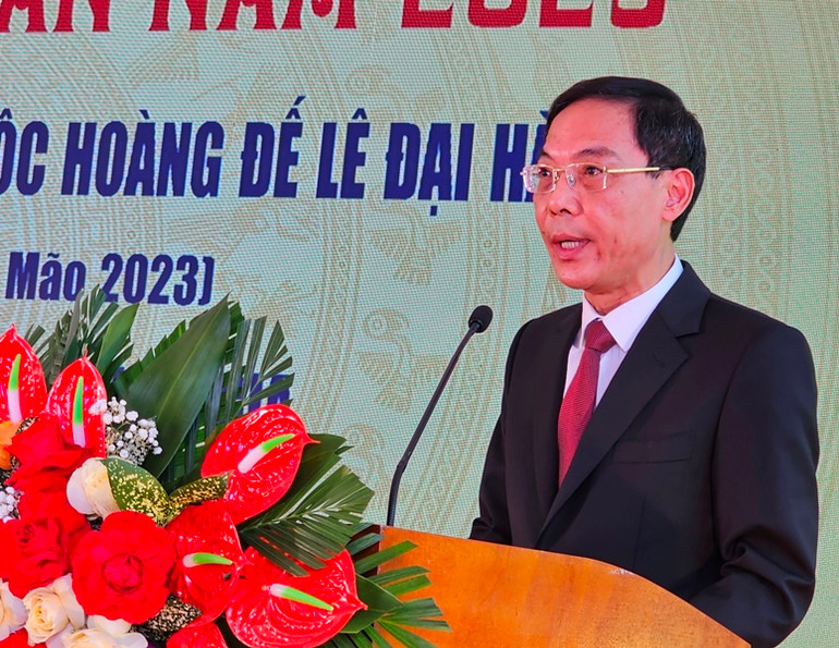 Phó Chủ tịch Ủy ban nhân dân tỉnh Thanh Hóa đọc diễn văn tại buổi lễ.