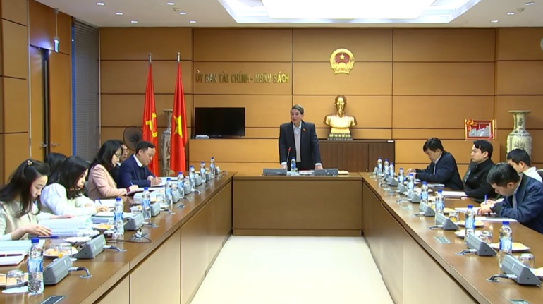 Phó Chủ tịch Quốc hội Nguyễn Đức Hải làm việc với Tổ giúp việc Đoàn giám sát thực hiện Nghị quyết số 43/2022/QH15. Ảnh: Cổng thông tin điện tử Quốc hội Phó Chủ tịch Quốc hội Nguyễn Đức Hải làm việc với Tổ giúp việc Đoàn giám sát thực hiện Nghị quyết số 43/2022/QH15. Ảnh: Cổng thông tin điện tử Quốc hội