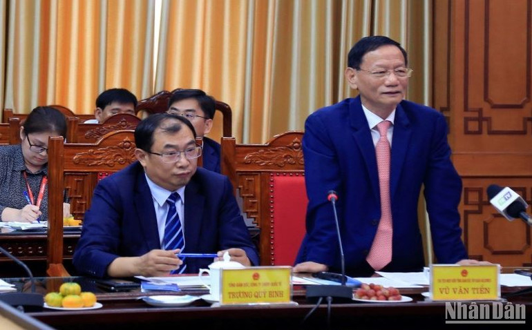 Ông Vũ Văn Tiền, Chủ tịch Hội đồng quản trị kiêm Tổng giám đốc Tập đoàn Geleximco cho biết, Dự án có tổng vốn đầu tư khoảng 800 triệu USD. Ông Vũ Văn Tiền, Chủ tịch Hội đồng quản trị kiêm Tổng giám đốc Tập đoàn Geleximco cho biết, Dự án có tổng vốn đầu tư khoảng 800 triệu USD.