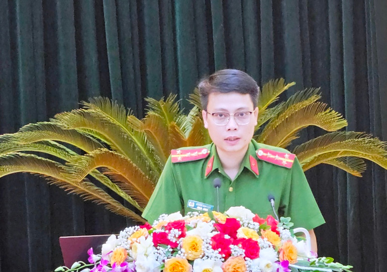 Báo cáo viên giới thiệu Luật Căn cước.