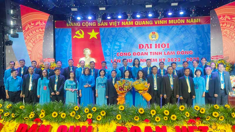 Ra mắt Ban Chấp hành khóa X, Liên đoàn Lao động tỉnh Lâm Đồng, nhiệm kỳ 2023-2028.