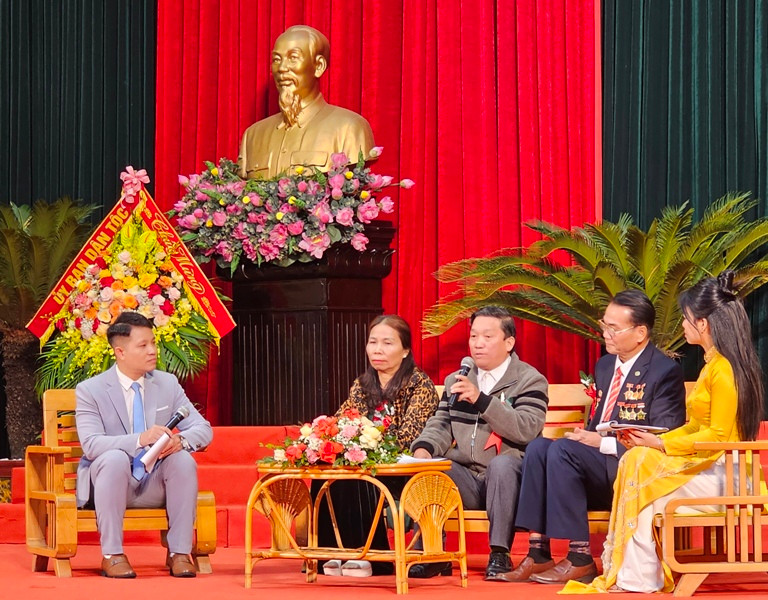 Thanh Hóa biểu dương, tôn vinh điển hình tiên tiến vùng dân tộc thiểu số, miền núi ảnh 2