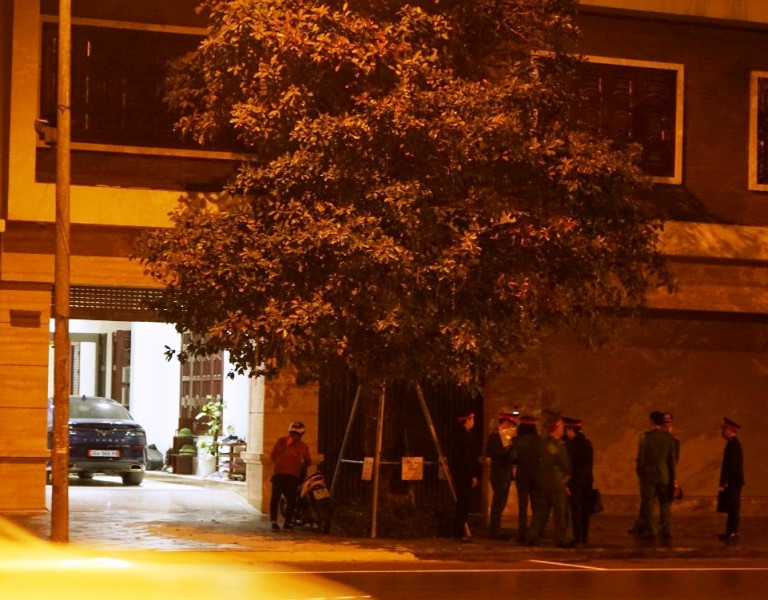 Cơ quan chức năng áp dụng biện pháp cấm đi khỏi nơi cư trú đối với ông Trịnh Văn Chiến.