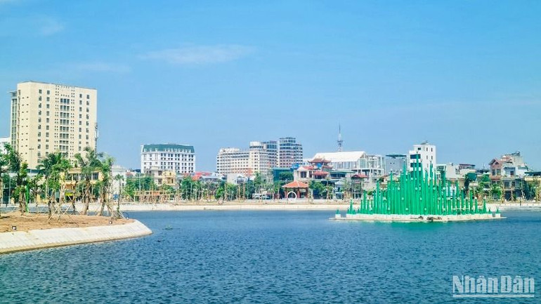 Công viên Kỳ Bá (thành phố Thái Bình), nơi diễn ra nhiều sự kiện trong dịp kỷ niệm 135 năm Ngày thành lập tỉnh như: Đêm hội Chèo, Giải Maraton mở rộng, Tuần Du lịch tỉnh Thái Bình, Chợ phiên ẩm thực.