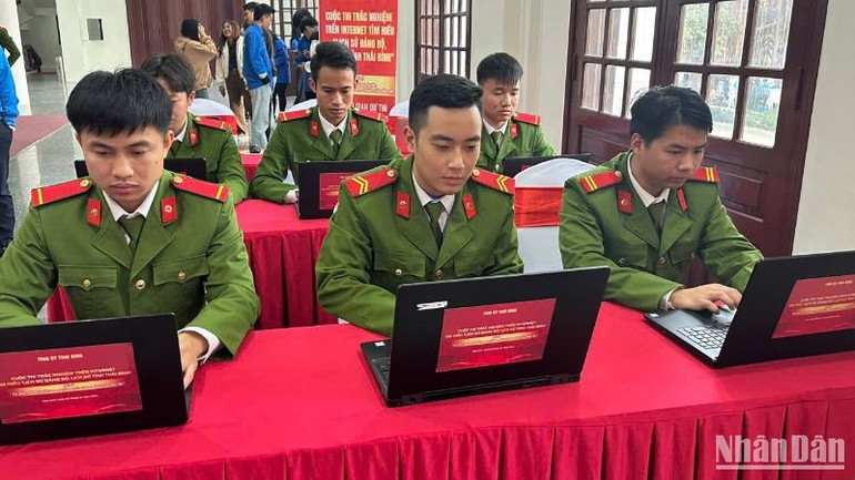 Lực lượng công an trên địa bàn tỉnh Thái Bình hưởng ứng cuộc thi.