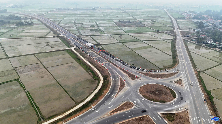 Quang cảnh nút kết nối giao thông đường Vạn Thiện-Bến En với mạng lưới giao thông và cao tốc bắc-nam.