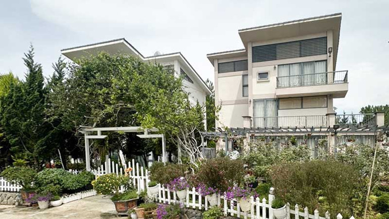 Thành phố Đà Lạt yêu cầu xử lý các sai phạm về trật tự xây dựng tại dự án khu du lịch Nam Hồ phải hoàn thành trước ngày 30/5. Thành phố Đà Lạt yêu cầu xử lý các sai phạm về trật tự xây dựng tại dự án khu du lịch Nam Hồ phải hoàn thành trước ngày 30/5.