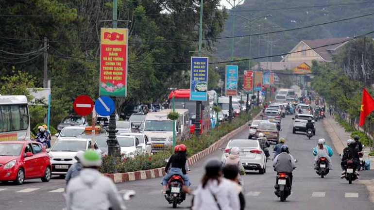 Đường phố Đà Lạt dịp lễ 30/4 và 1/5. Đường phố Đà Lạt dịp lễ 30/4 và 1/5.