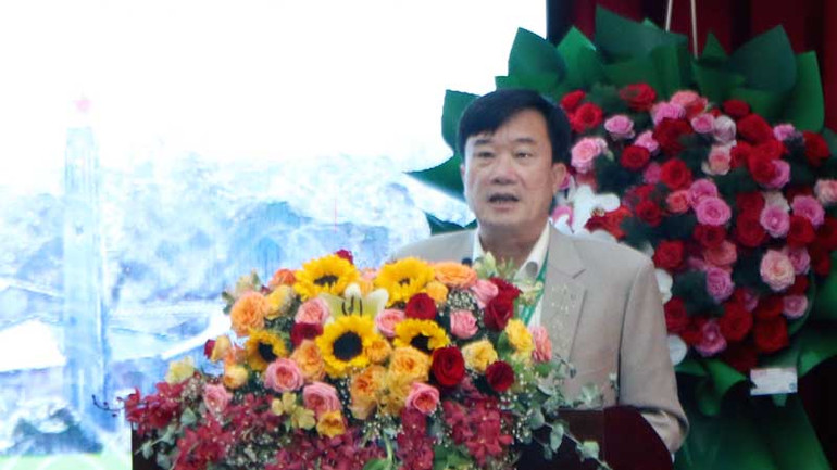 Tiến sĩ Lê Minh Chiến, Hiệu trưởng Trường Đại học Đà Lạt phát biểu ý kiến tại "Ngày hội việc làm - kết nối doanh nghiệp 2024".