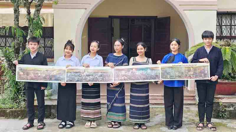 Học sinh Lâm Đồng ghép bức tranh panorama "Chiến dịch Điện Biên Phủ" dài 3,21m.