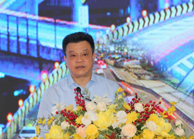 Đại diện Ban An toàn giao thông quốc gia phát biểu tại diễn đàn.