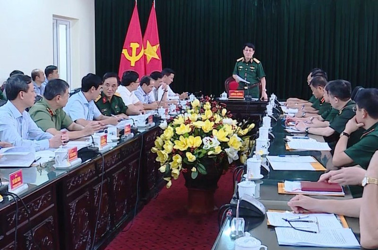 Đại tướng Lương Cường phát biểu tại buổi làm việc với Bộ Chỉ huy Quân sự tỉnh Thanh Hóa.