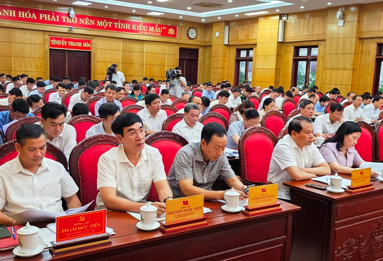 Các đại biểu tham dự hội nghị. Các đại biểu tham dự hội nghị.