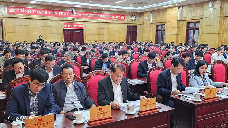 Đông đảo cán bộ, đảng viên ở Thanh Hóa tham dự hội nghị tổng kết Nghị quyết 18-NQ/TW.