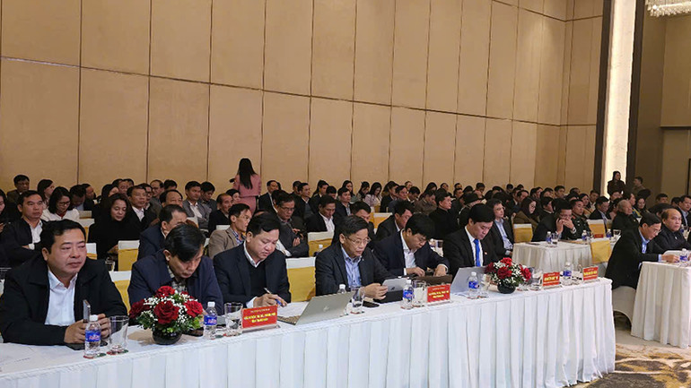 Các đại biểu tham dự hội nghị.