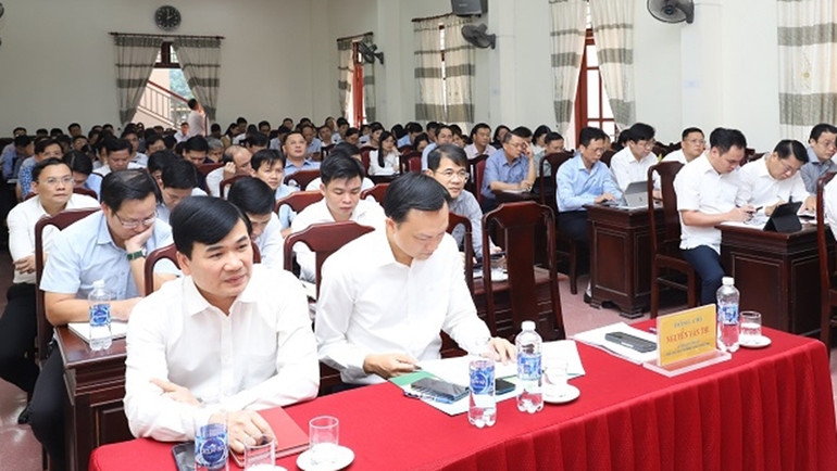 Các đại biểu tham dự tập huấn phương pháp tính các chỉ tiêu chủ yếu tại Cục Thống kê tỉnh Thanh Hóa.