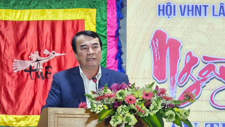 Nhân Ngày thơ Việt Nam, Tiến sĩ Phạm S đã đọc những vần thơ do ông sáng tác, thể hiện tình yêu đối với vùng đất, con người Đà Lạt.