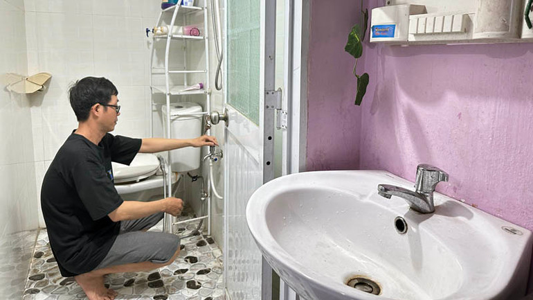 Hơn 700 hộ dân ở thị trấn Đạ M’ri khốn khổ vì thiếu nước sinh hoạt.