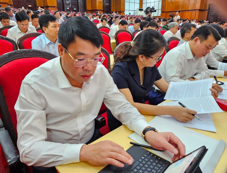 Các đại biểu tham dự Hội nghị.