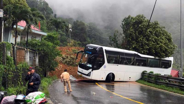 Khu vực xảy ra vụ sạt lở khiến các nạn nhân bị vùi lấp.
