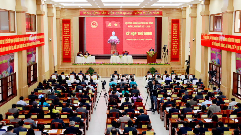 Quang cảnh Kỳ họp thứ 10, Hội đồng nhân dân tỉnh Lâm Đồng khóa 10.