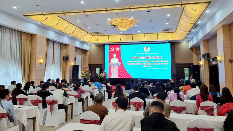 Quang cảnh hội nghị.