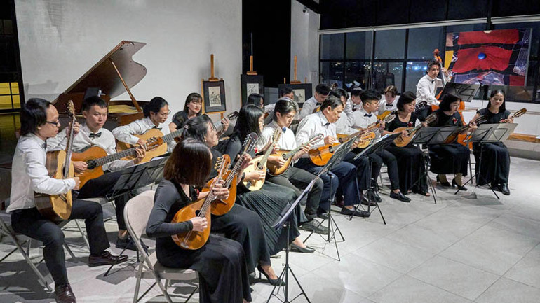 Buổi hòa nhạc tại Không gian sáng tạo Phố Bên Đồi-Đà Lạt. (Ảnh: Phố Bên Đồi)