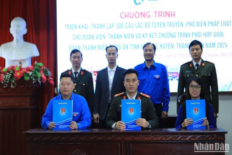 Ký kết Kế hoạch phối hợp trong công tác tuyên truyền, phổ biến pháp luật cho đoàn viên, thanh niên.