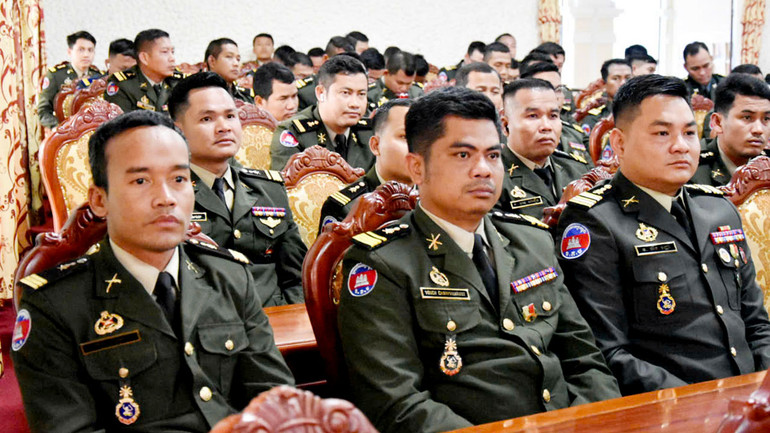 Học viên Quân đội Hoàng gia Campuchia tham dự buổi gặp mặt.