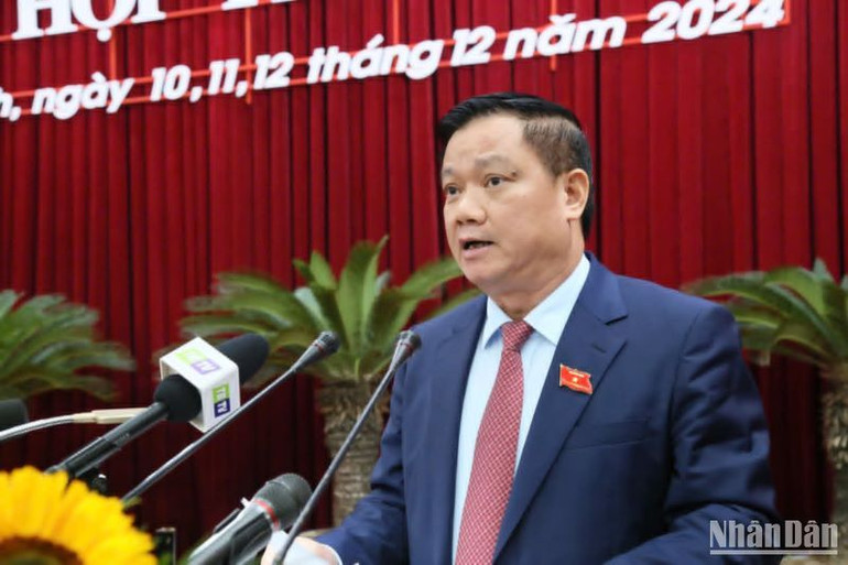 Bí thư Tỉnh ủy Thái Bình Nguyễn Khắc Thận cho rằng, muốn bứt tốc nhanh thì ngay bây giờ phải tháo gỡ một số điểm nghẽn cản trở sự phát triển như tình trạng né tránh, đùn đẩy, tâm lý e dè, sợ sai, sợ trách nhiệm, an phận, không dám tham mưu, đề xuất xử lý công việc.