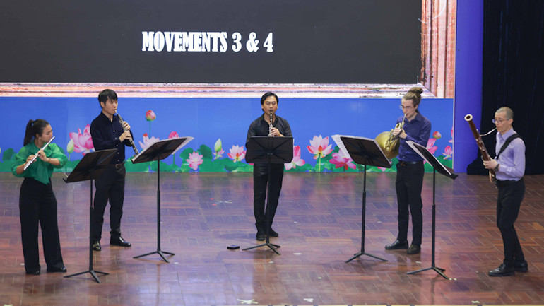 Các tiết mục âm nhạc để lại nhiều cảm xúc. (Ảnh: THANH TÙNG)