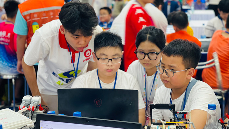 Học sinh Trường THCS Giảng Võ tham dự cuộc thi.