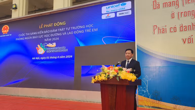 Đại diện Bộ Giáo dục và Đào tạo phát biểu về cuộc thi. Đại diện Bộ Giáo dục và Đào tạo phát biểu về cuộc thi.