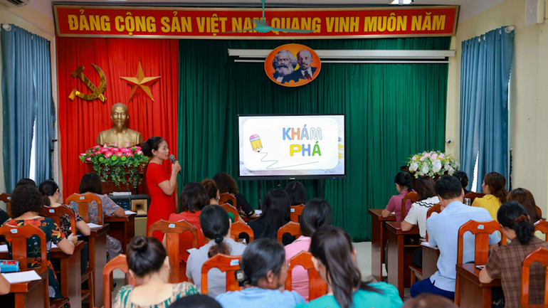 Trường tiểu học Xuân Mai A (huyện Chương Mỹ) tổ chức tập huấn cho đội ngũ cán bộ, giáo viên.